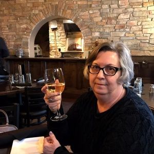 Meet your Posher, Joanne